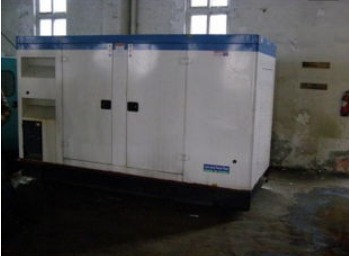 百色康明斯150kw大型柴油二手发电机组 百色康明斯150kw大型柴油二手发电机组